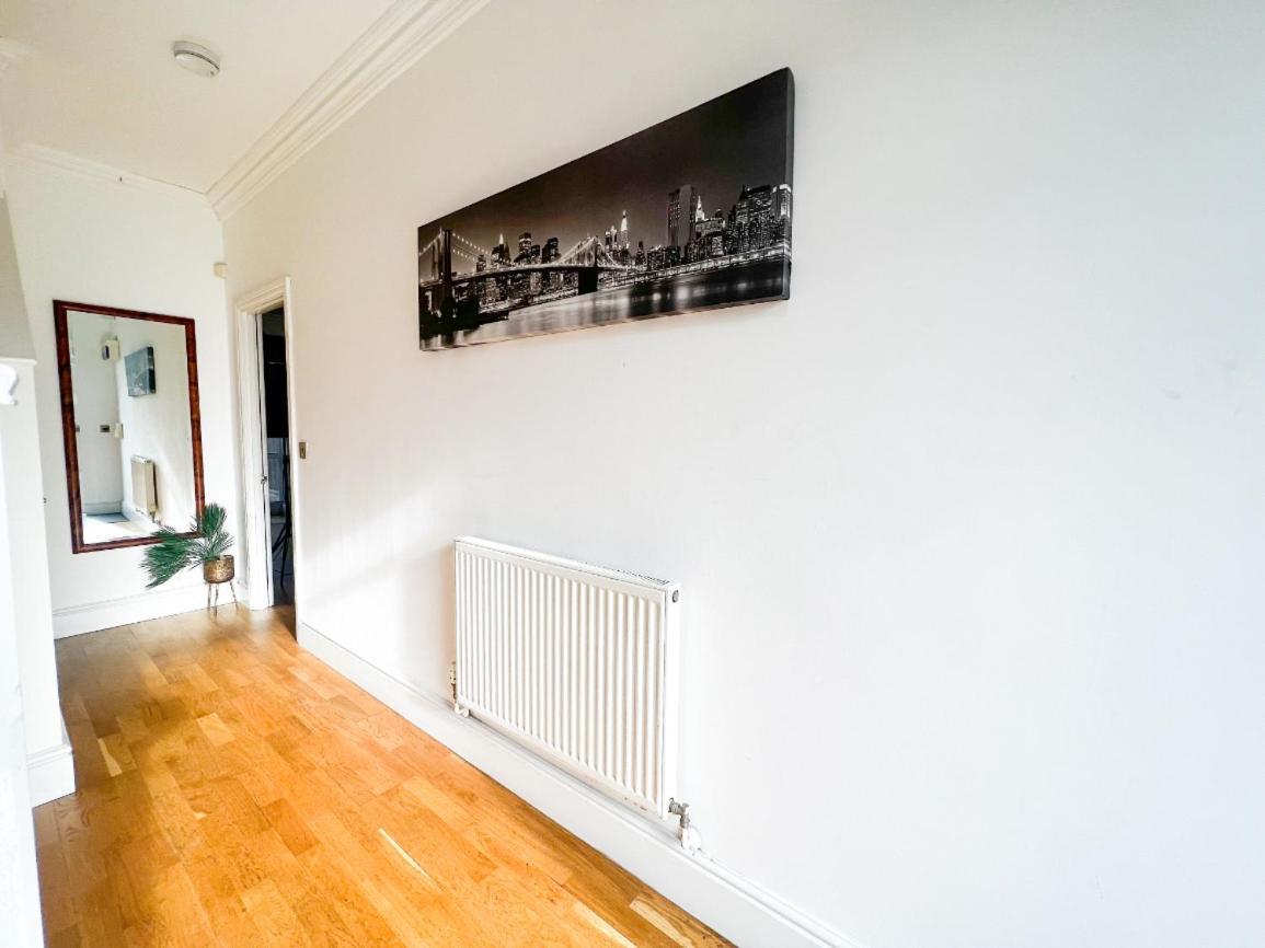 Redbourne Holiday Home Boston Room photo