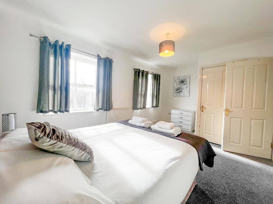 Redbourne Holiday Home Boston Room photo