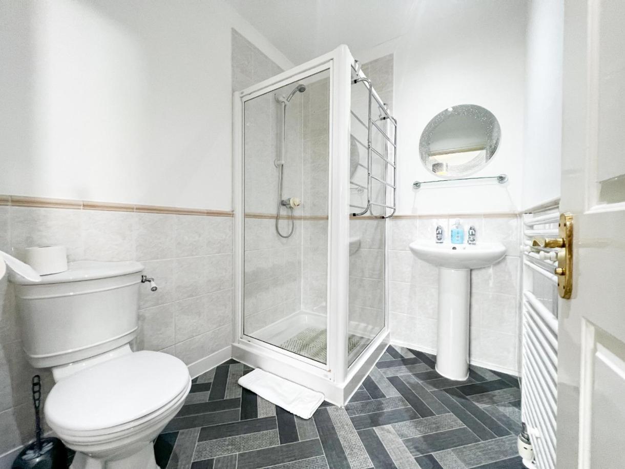 Redbourne Holiday Home Boston Room photo