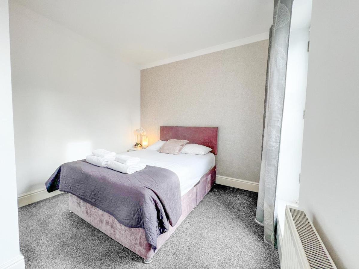 Redbourne Holiday Home Boston Room photo